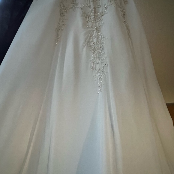 Davids Bridal Dress Used - Picture 5 of 8